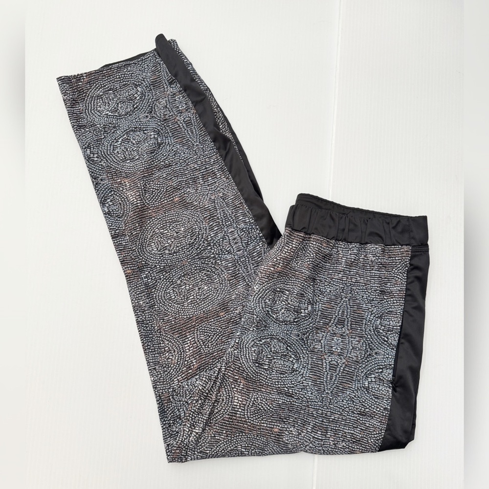 Lululemon Rise & Shine Trouser Size Medium